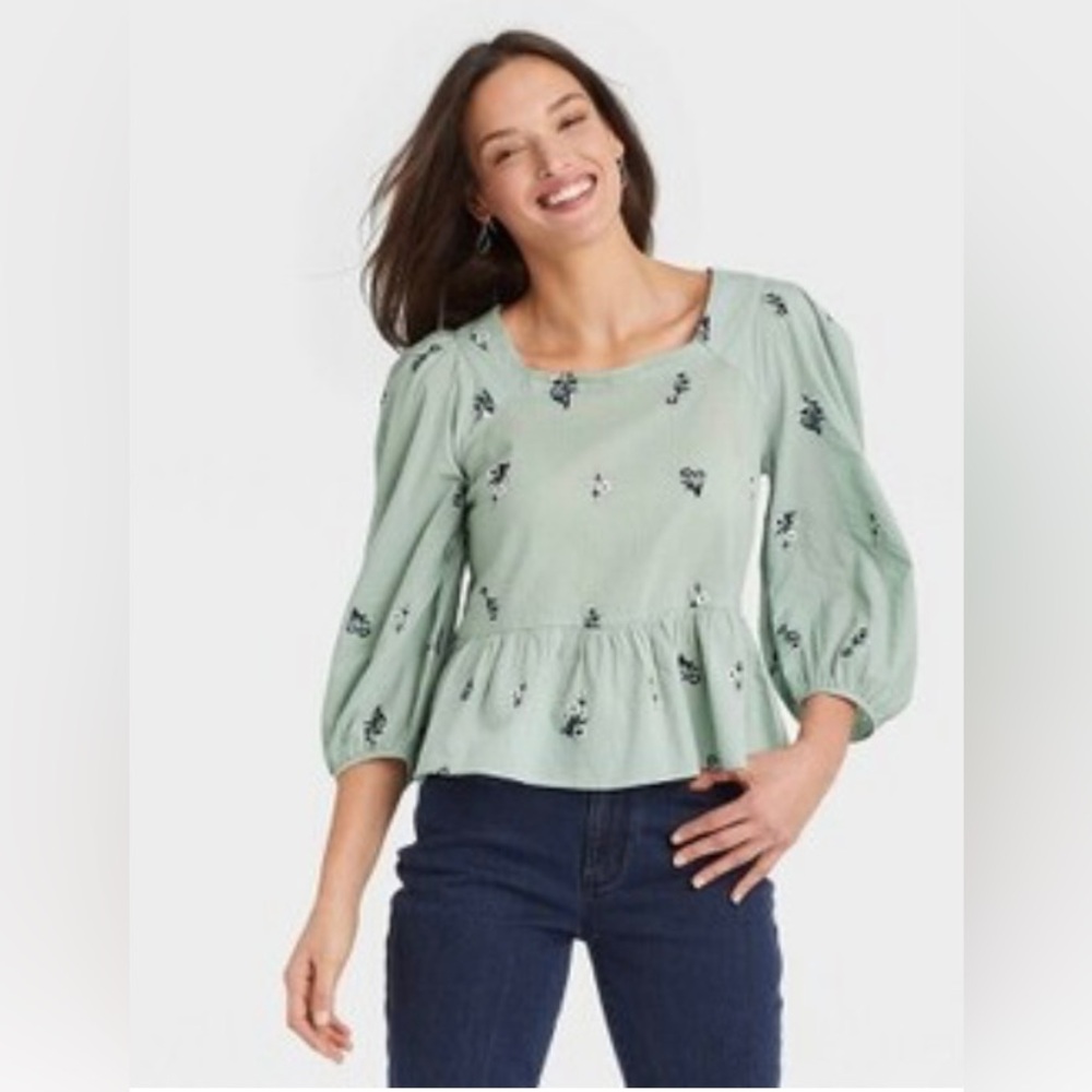 Universal Thread Green Peplum Blouse small